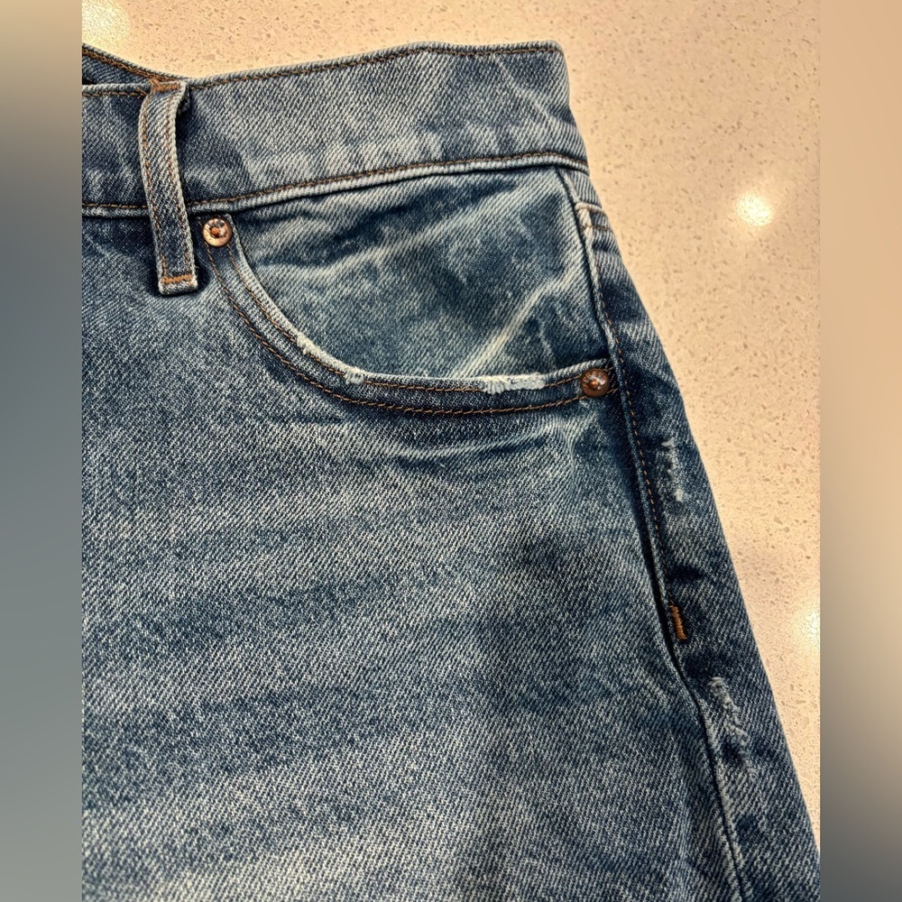 Express Blue Straight Distressed Jeans, size 8 - Picture 8 of 10